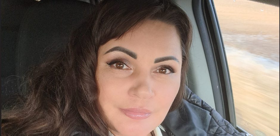 Nina (48) Udovica dva puta, sama sam predugo ali ovu novu godinu ne zelim da provedem sama!