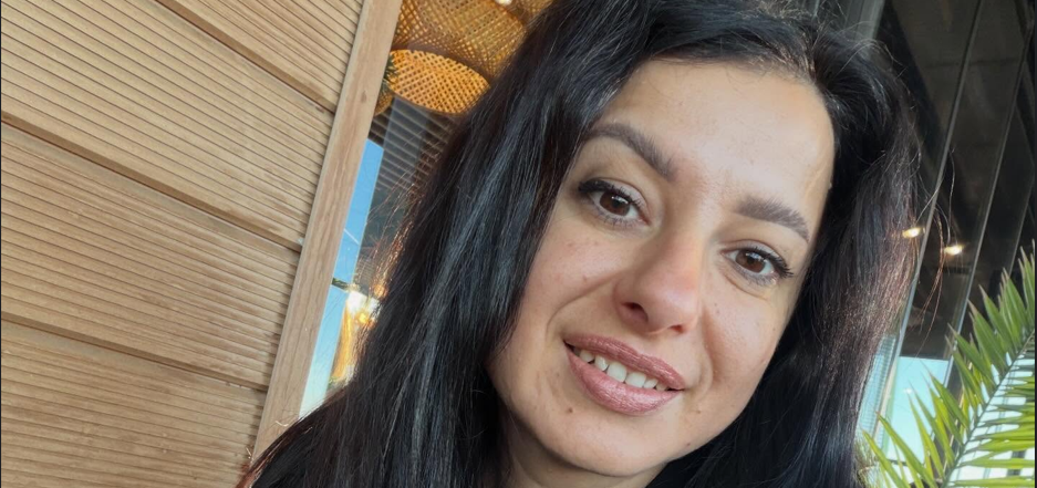 Romkinja iz Vranja Zlata 43, zivim i radim u Kotoru, nije mi bitna vera ni nacija, bitno mi je da si covek